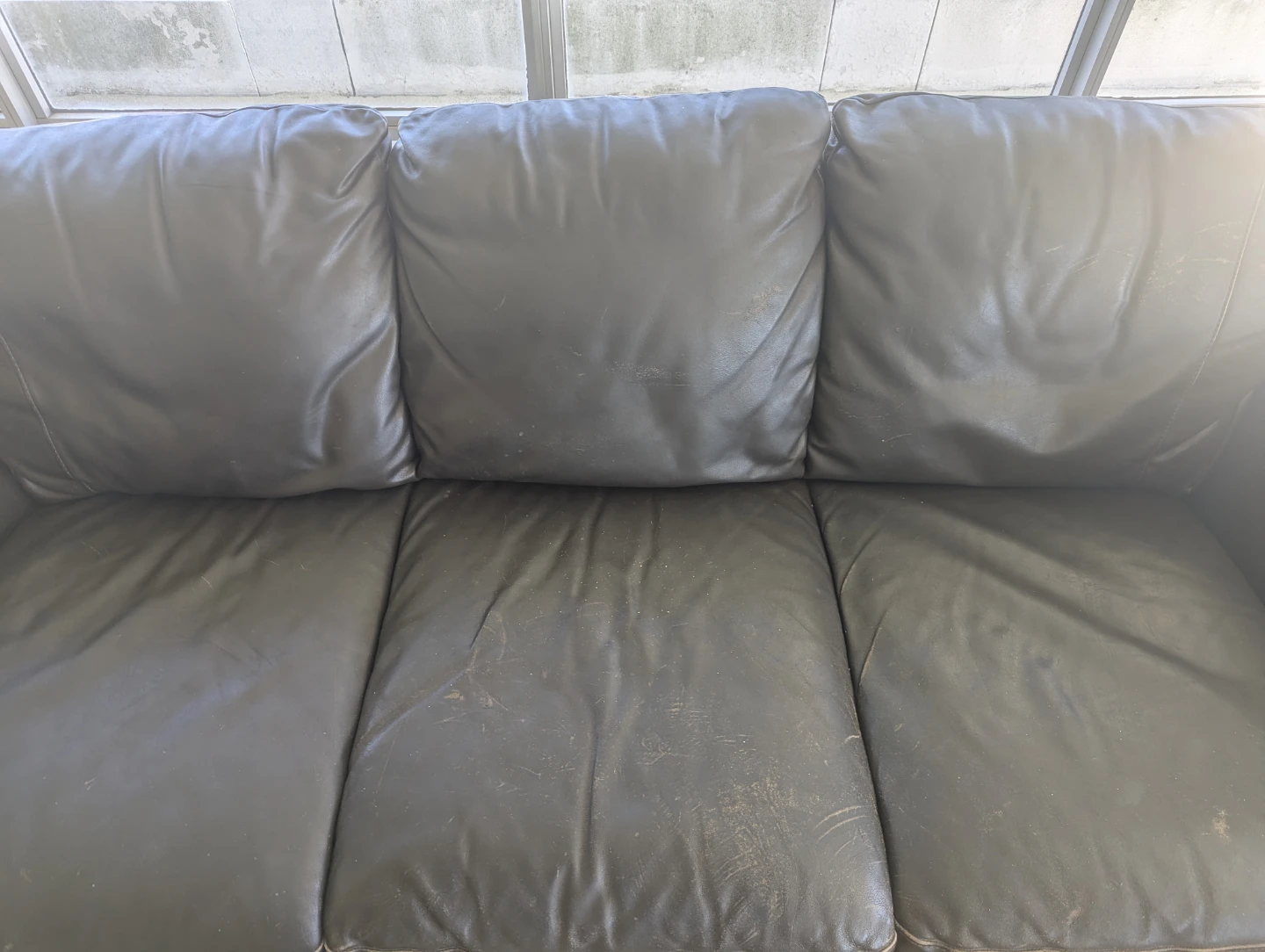 Black Leather Three-Seater Pull-out Sofa - photo 2