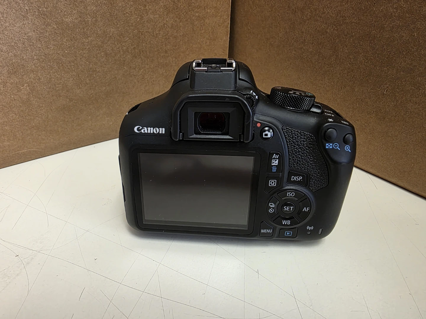 Canon EOS Rebel T6 with 18-55mm Lens - photo 3