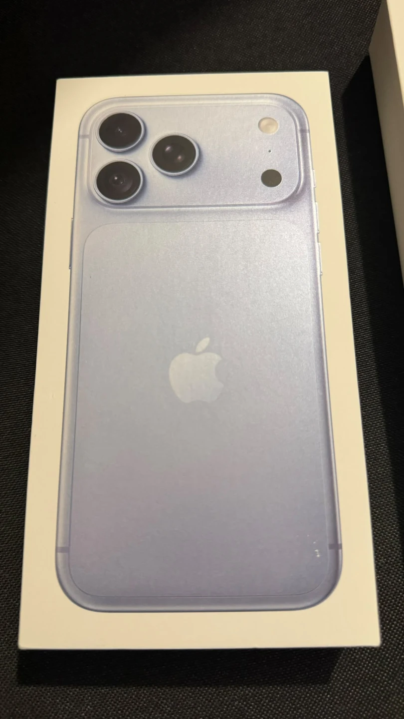 BNIB iPhone 18 Pro Max 1TB - Glacier