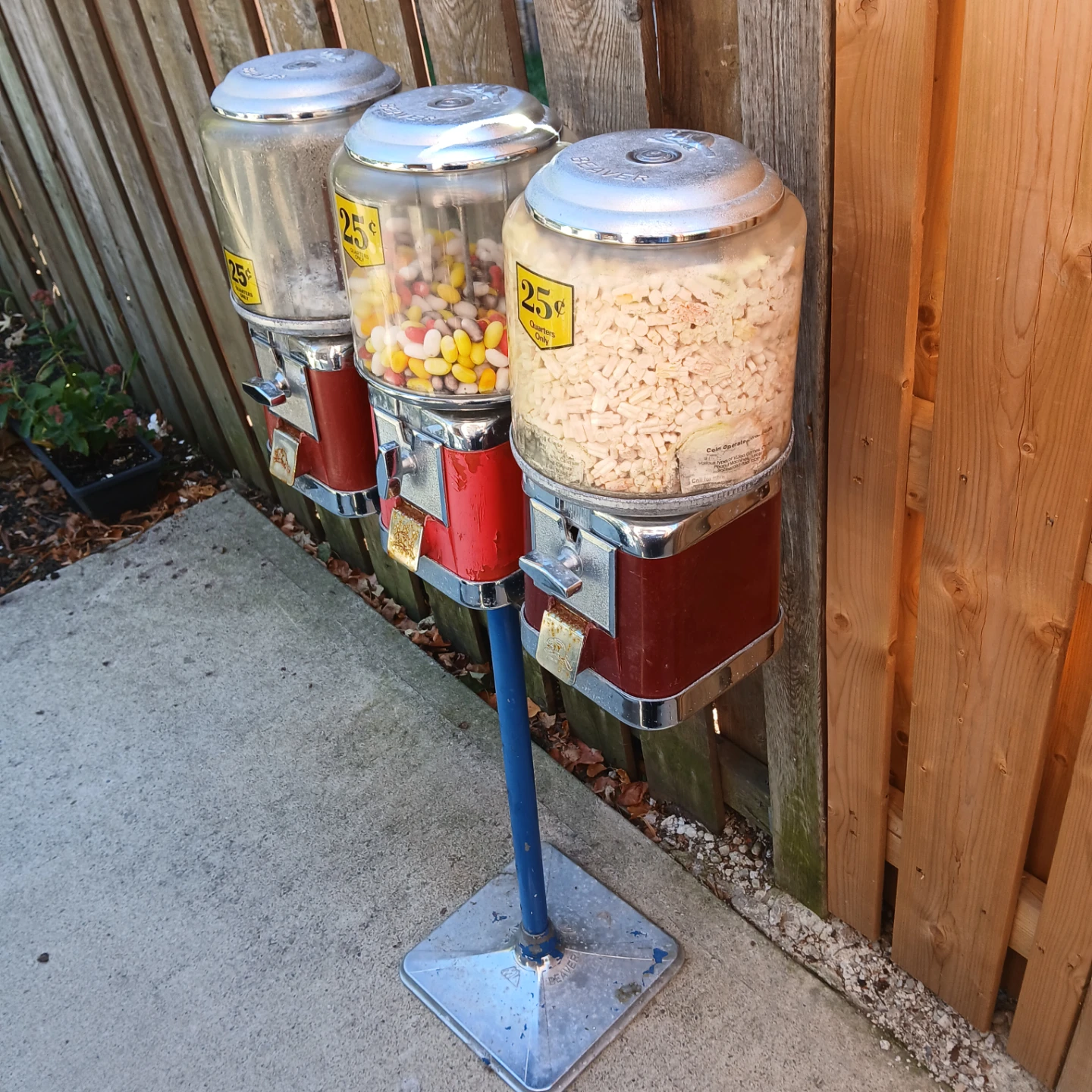 Beaver Triple Vending Machine - photo 3