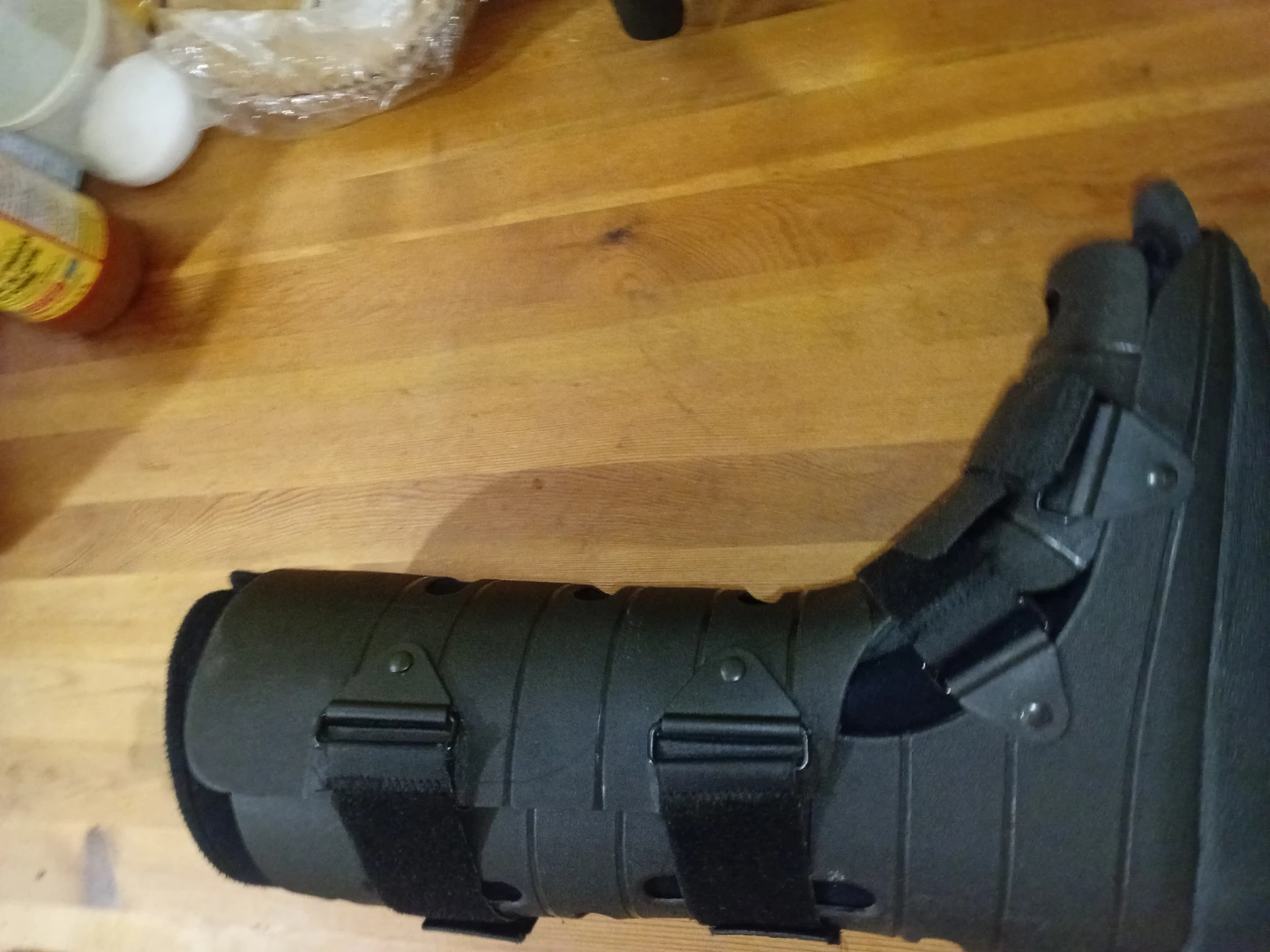 Orthopedic medical walking boot - photo 2