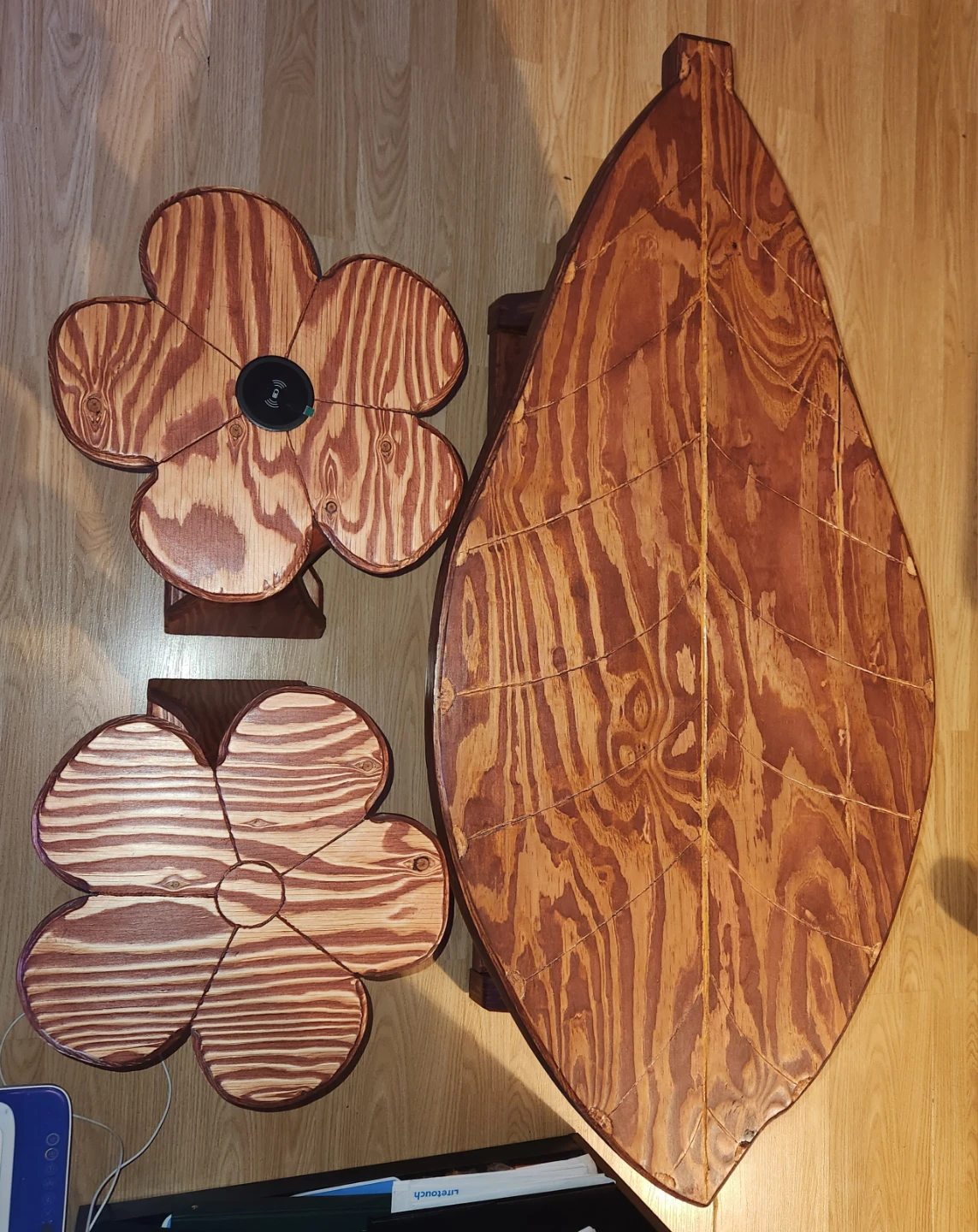 Free coffee table and side tables with a wireless charger