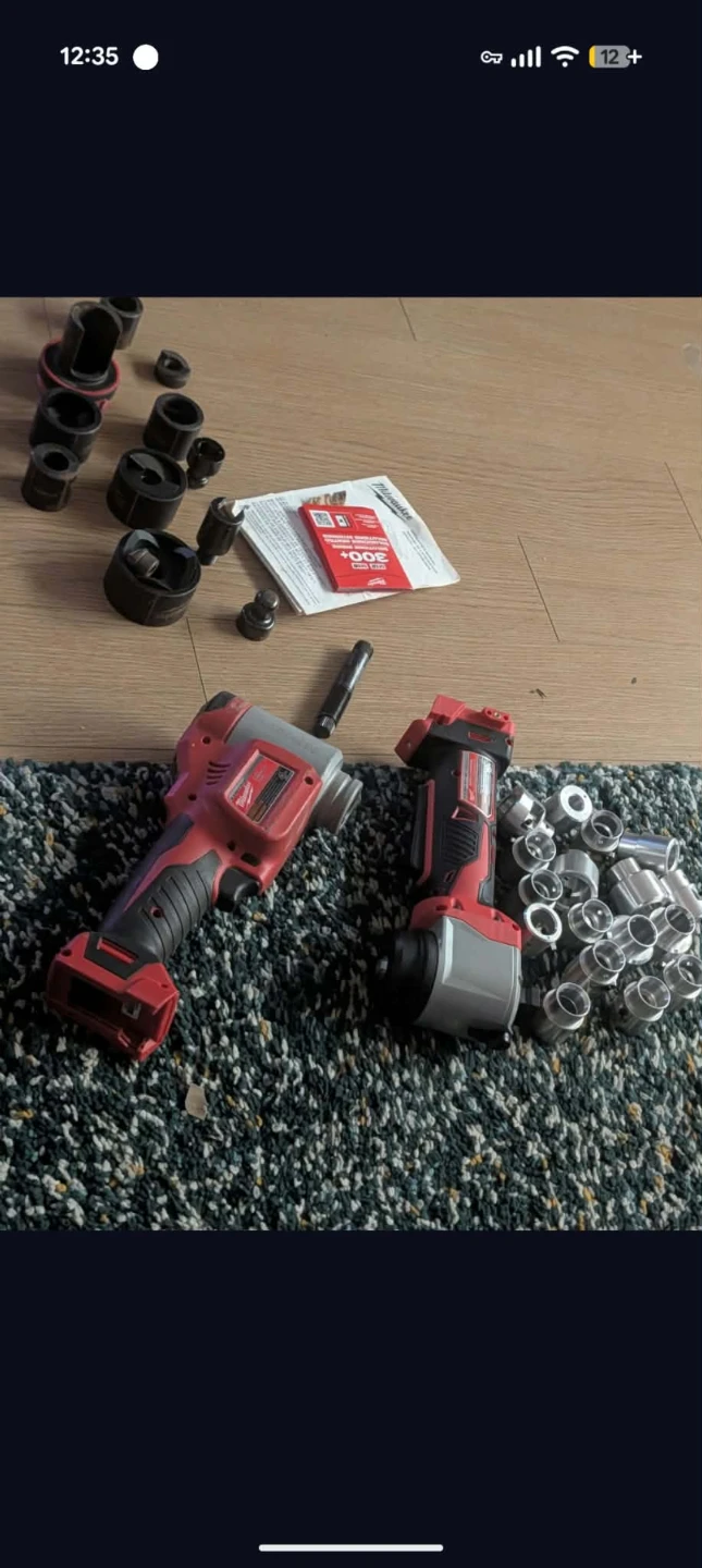 Milwaukee and DeWalt cordless power tools - photo 3