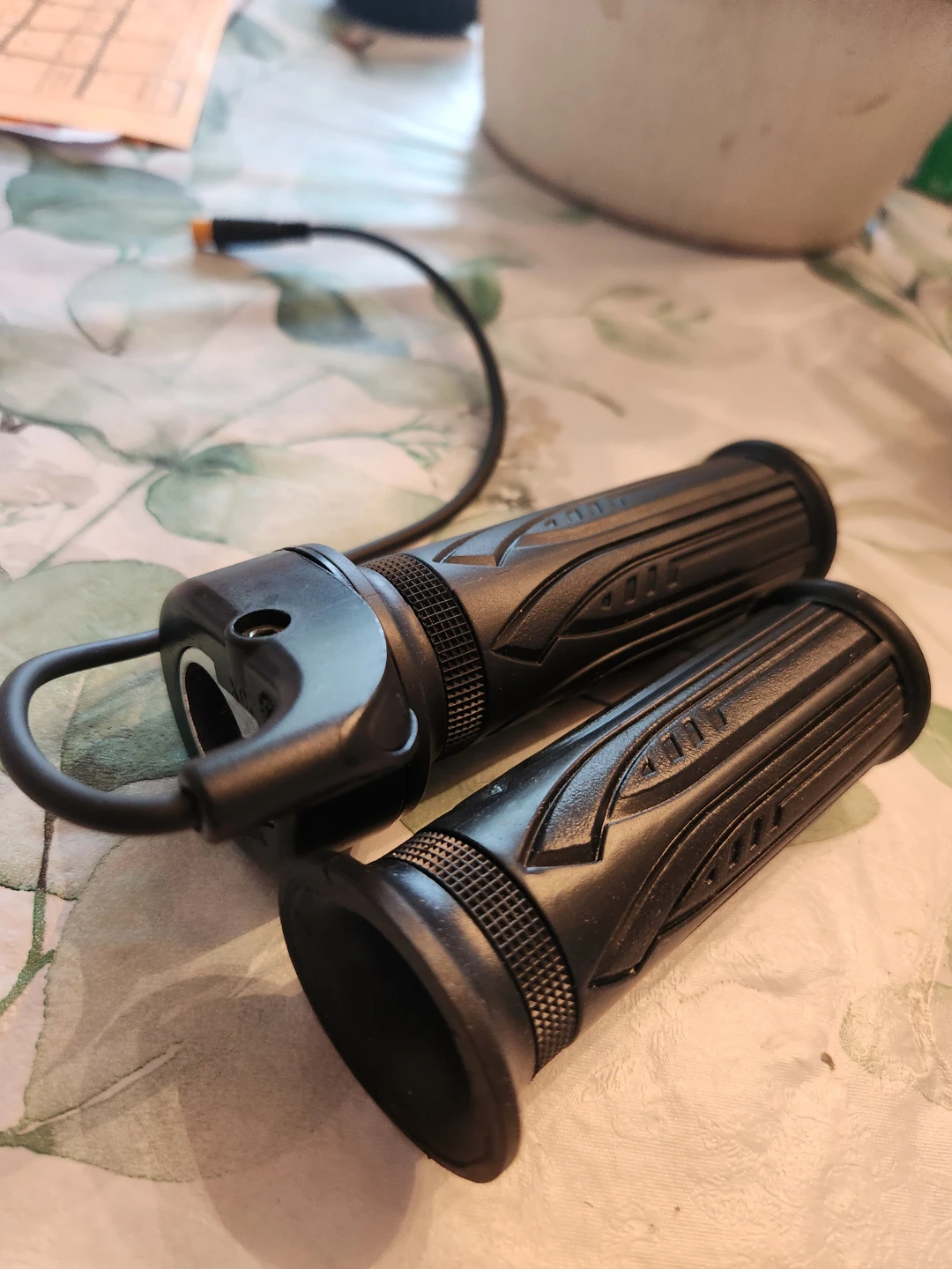 Electric Bike Throttle and Handlebar Grip Set
