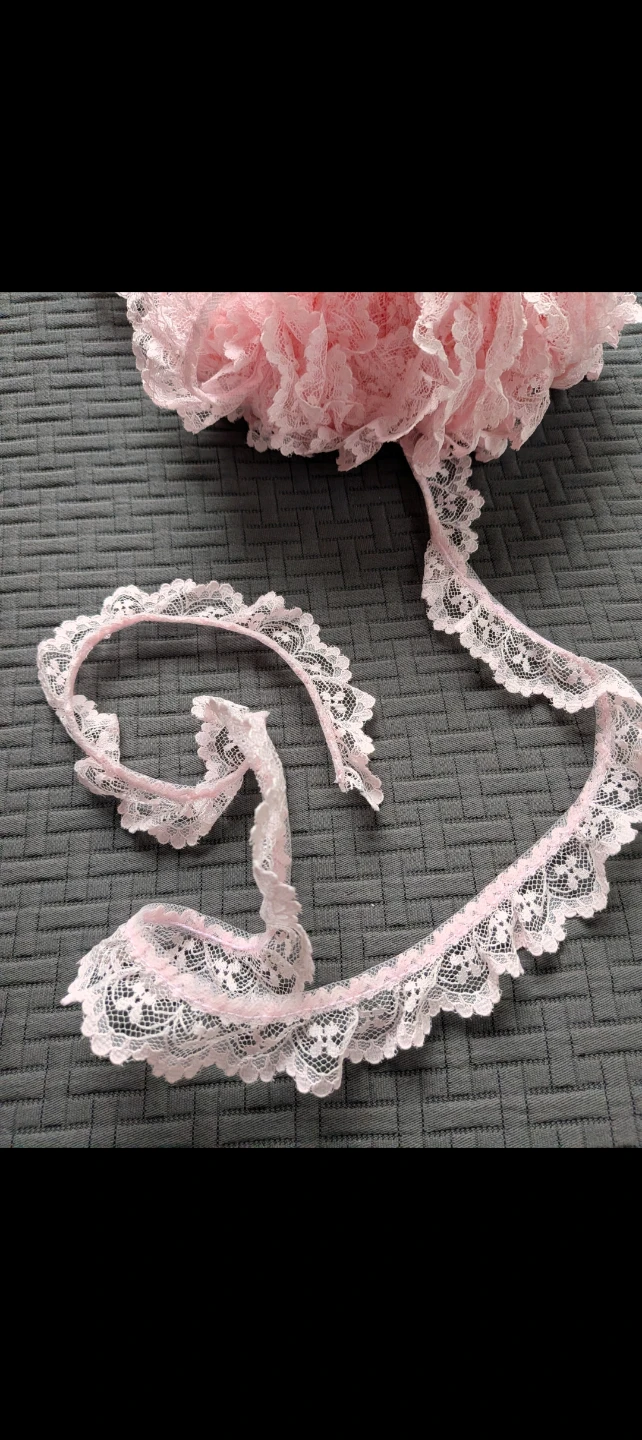 Light pink vintage ruffled lace trim - 2 yards for $3 - photo 2