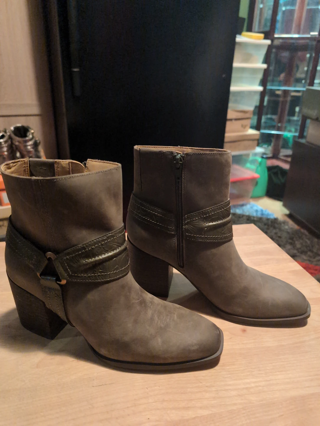 Leather Vionic Carnelia Ankle Boots - Size 7.5 - photo 2