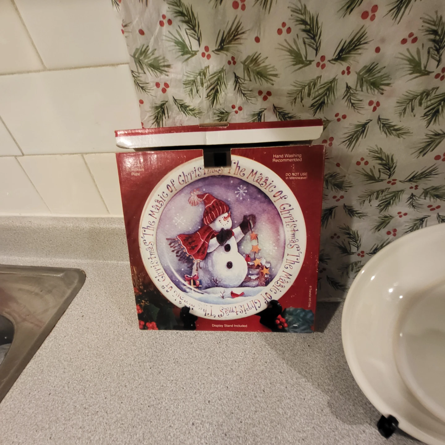 The Magic of Christmas Snowman Display Plate - photo 4