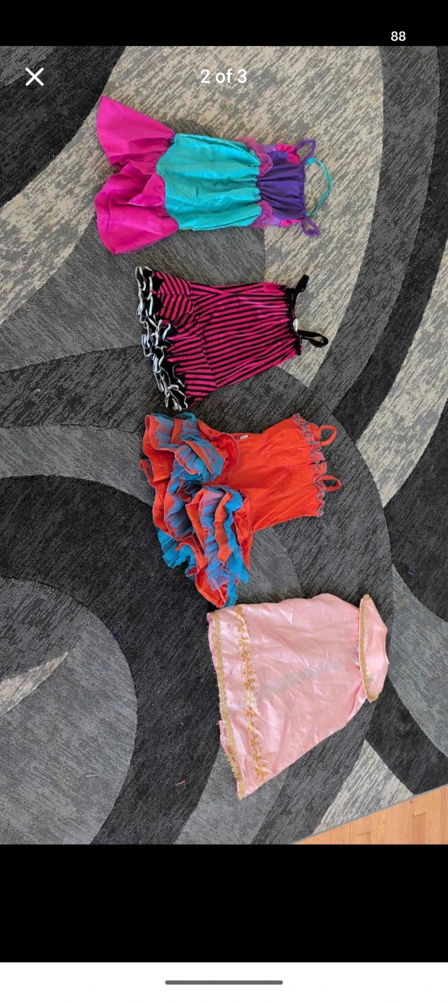 Set of 4 kids costume dresses - photo 2
