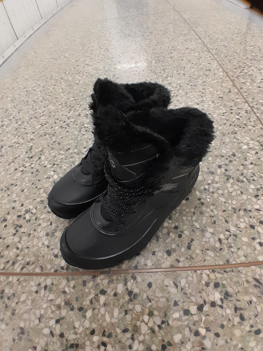 Merrell black winter boots Women's Size 8.5 - photo 3