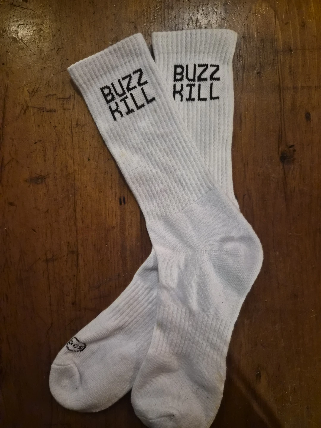 Buzz Kill crew socks white