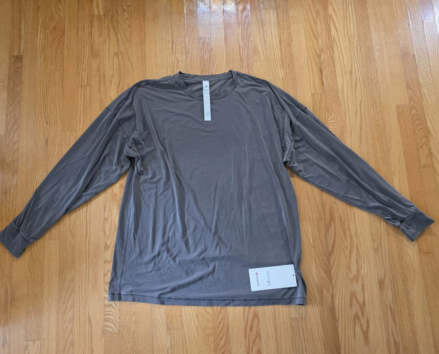 Lululemon EasySet Relaxed-Fit Long-Sleeve Shirt Athletic Top