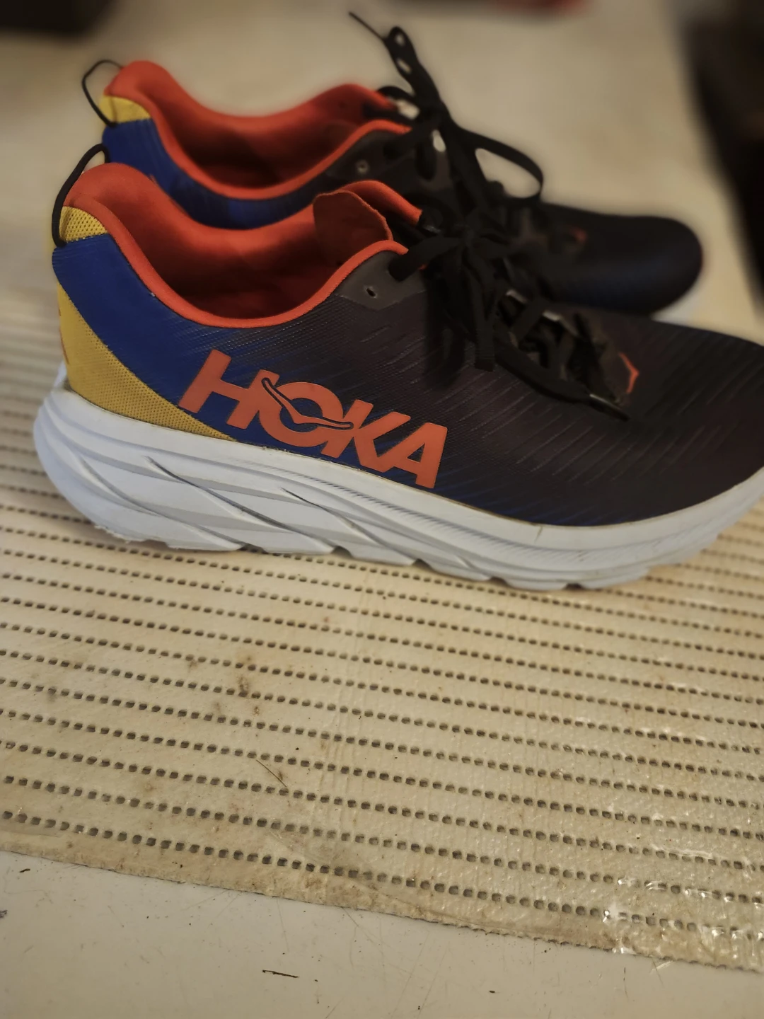 Hoka Rincon 3 Men's Running Shoes Size 8.5D