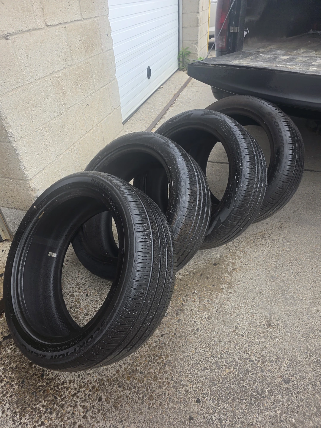 Set of 4 Pirelli Scorpion Zero All Season Tires - photo 4