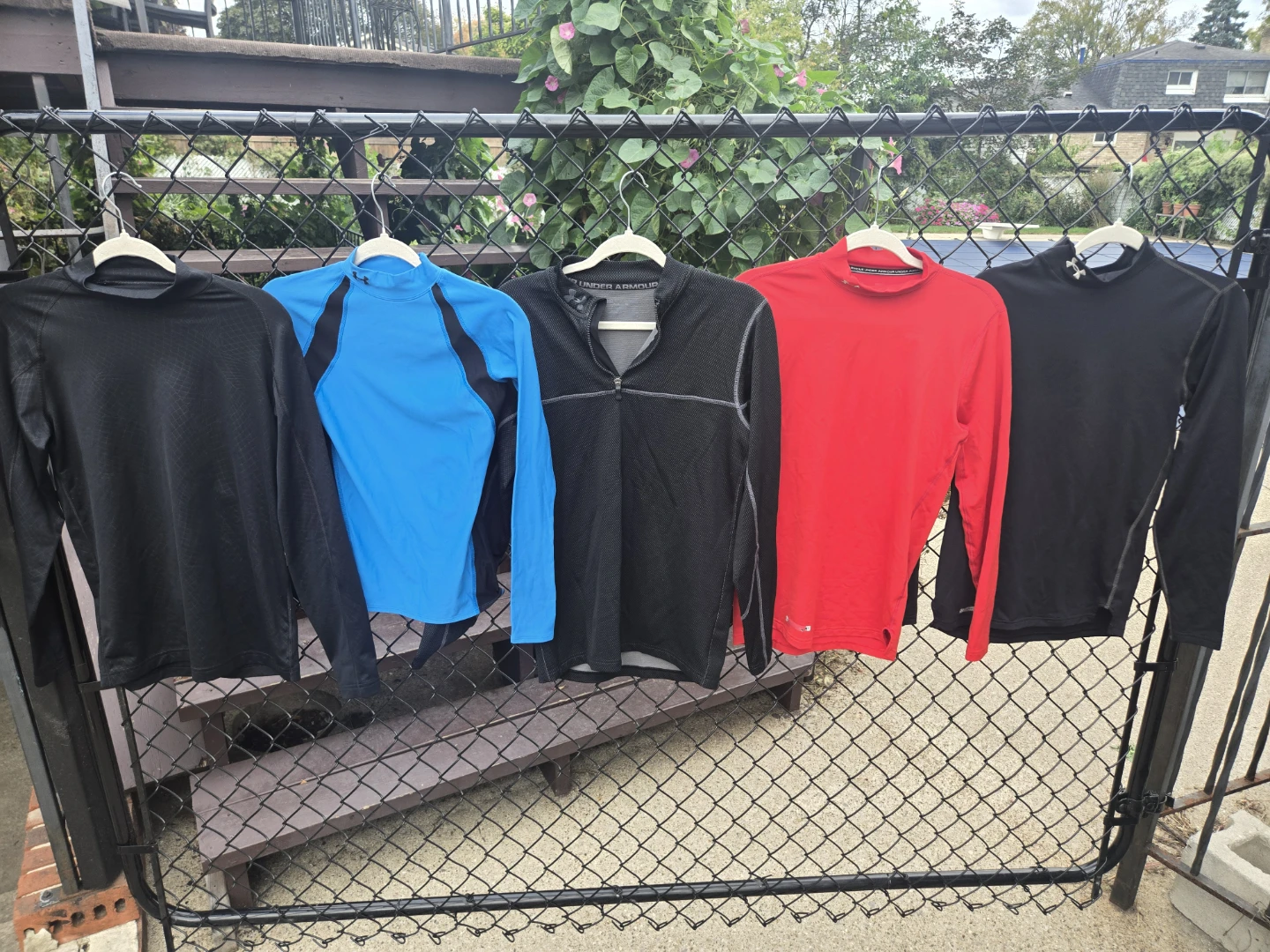COLDGEAR Under Armour Men's SMALL Tops.  4 Mocks & 1 Zip-Up.