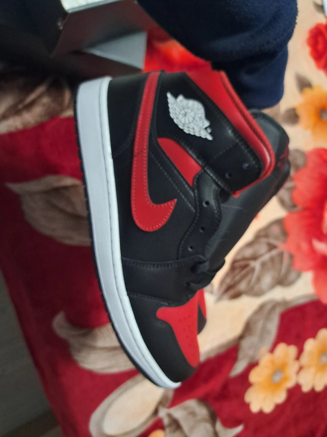 Nike Air Jordan Sneakers - photo 3