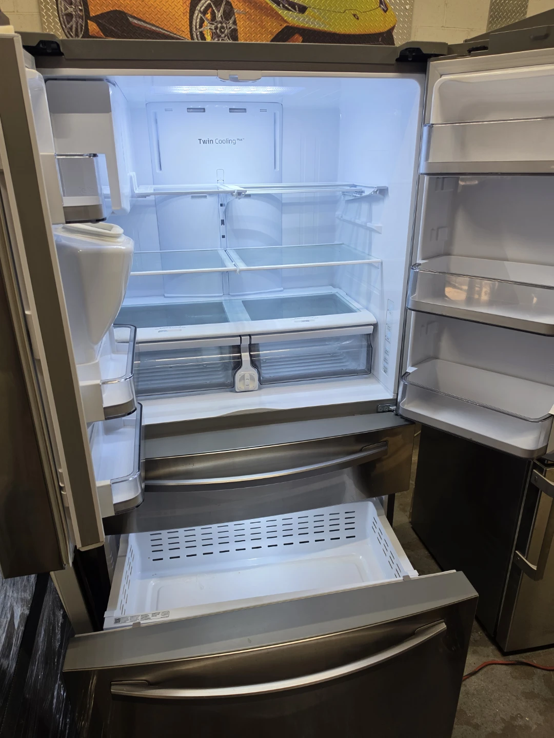 Samsung 36in  counter depth refrigerator RF24R7201SR/AA - photo 2