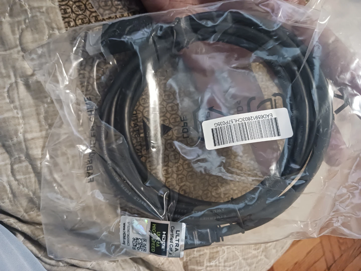 3 x Cables : Ultra High Speed HDMI Cable + 2 Cables - photo 3