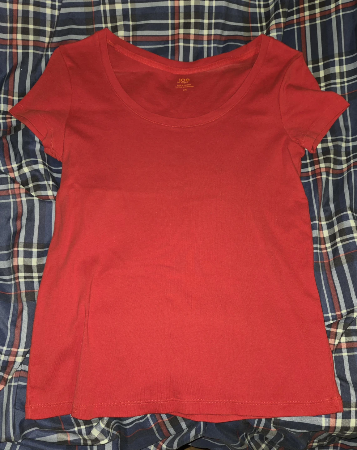 Joe Fresh Athletic T-Shirt in a Women's L