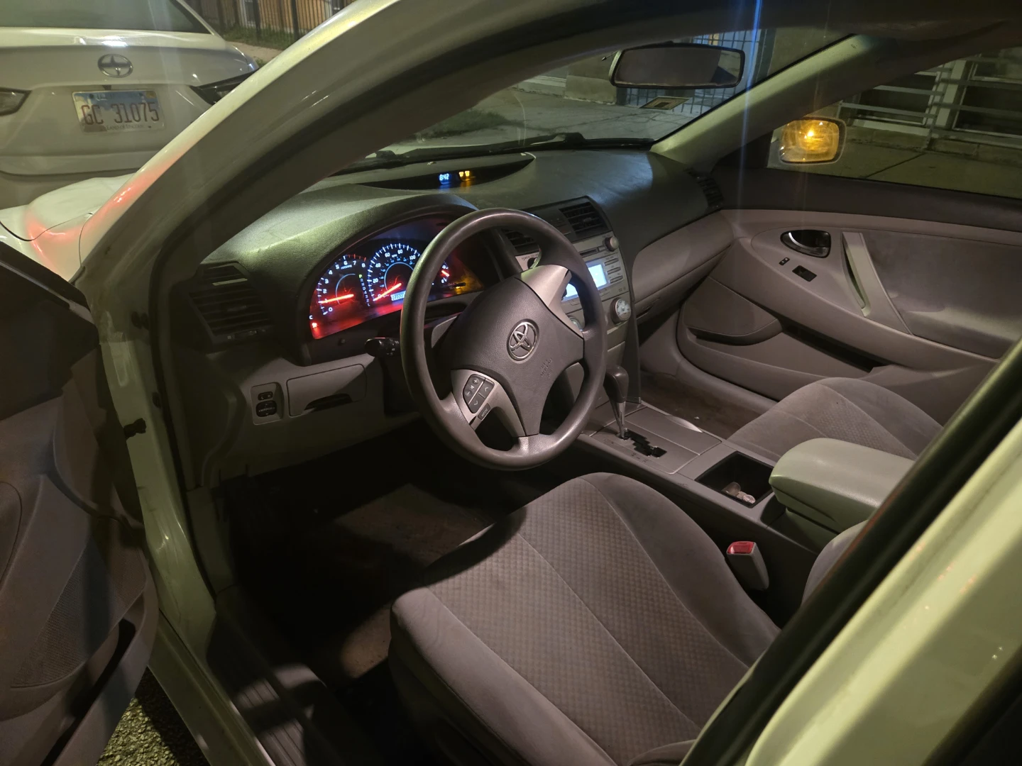 White Toyota Camry - photo 4