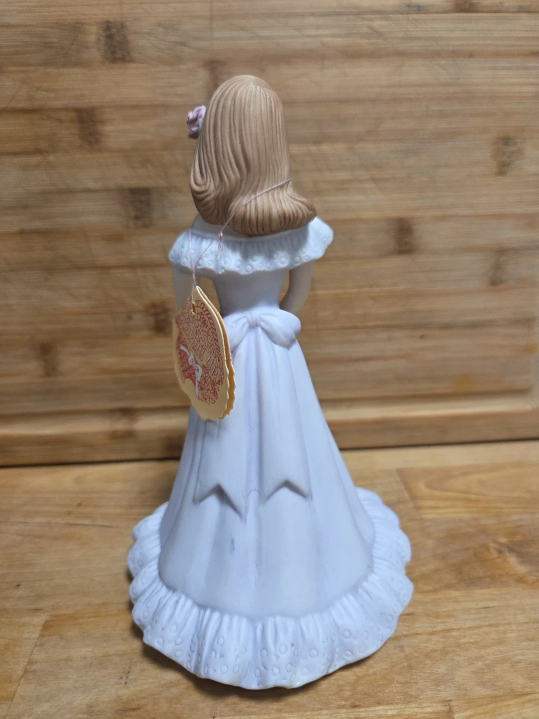 Enesco Growing Up Birthday Girls 16th Birthday Figurine - photo 2