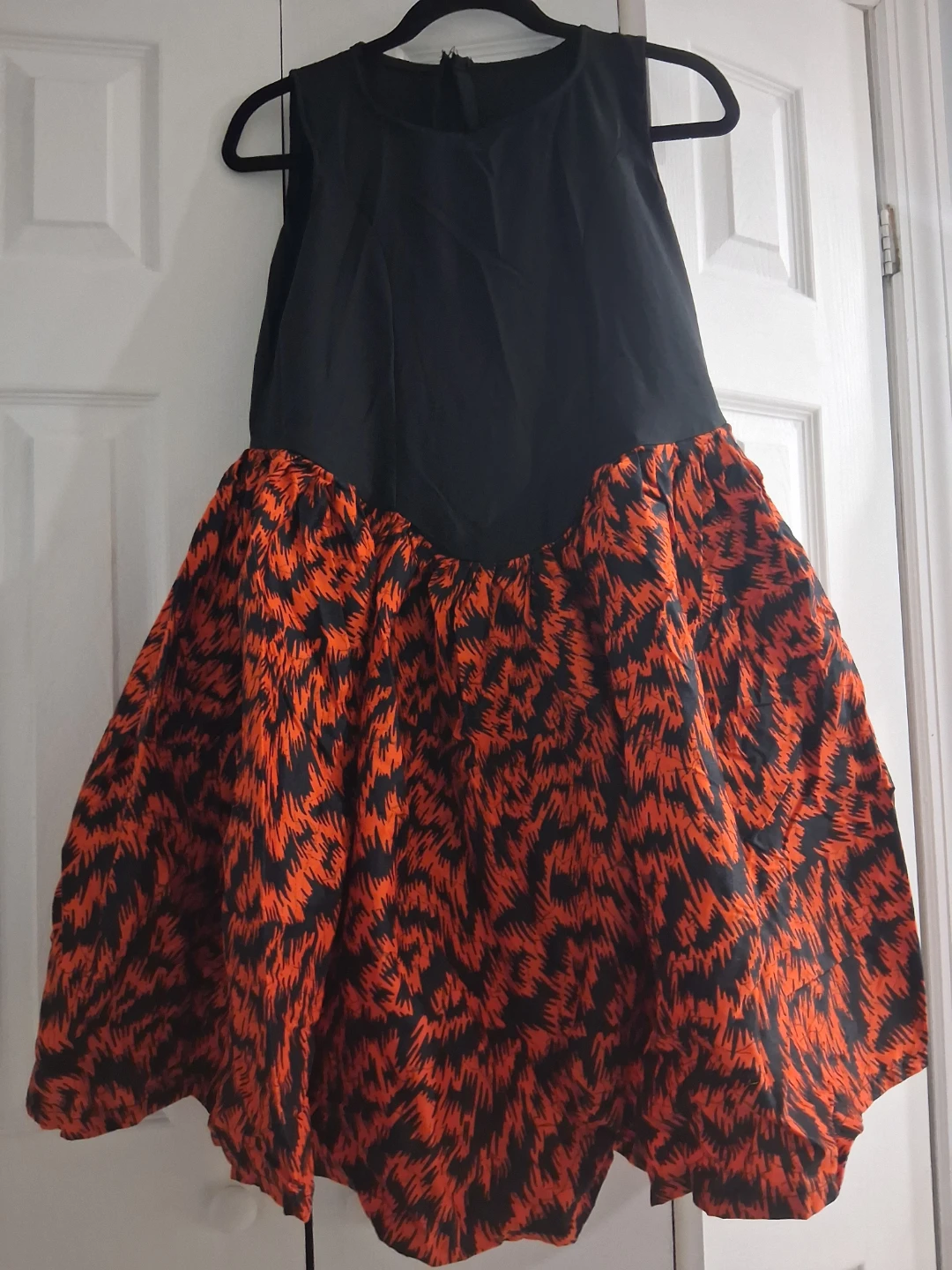 Black and Orange Patterned Sleeveless Dress