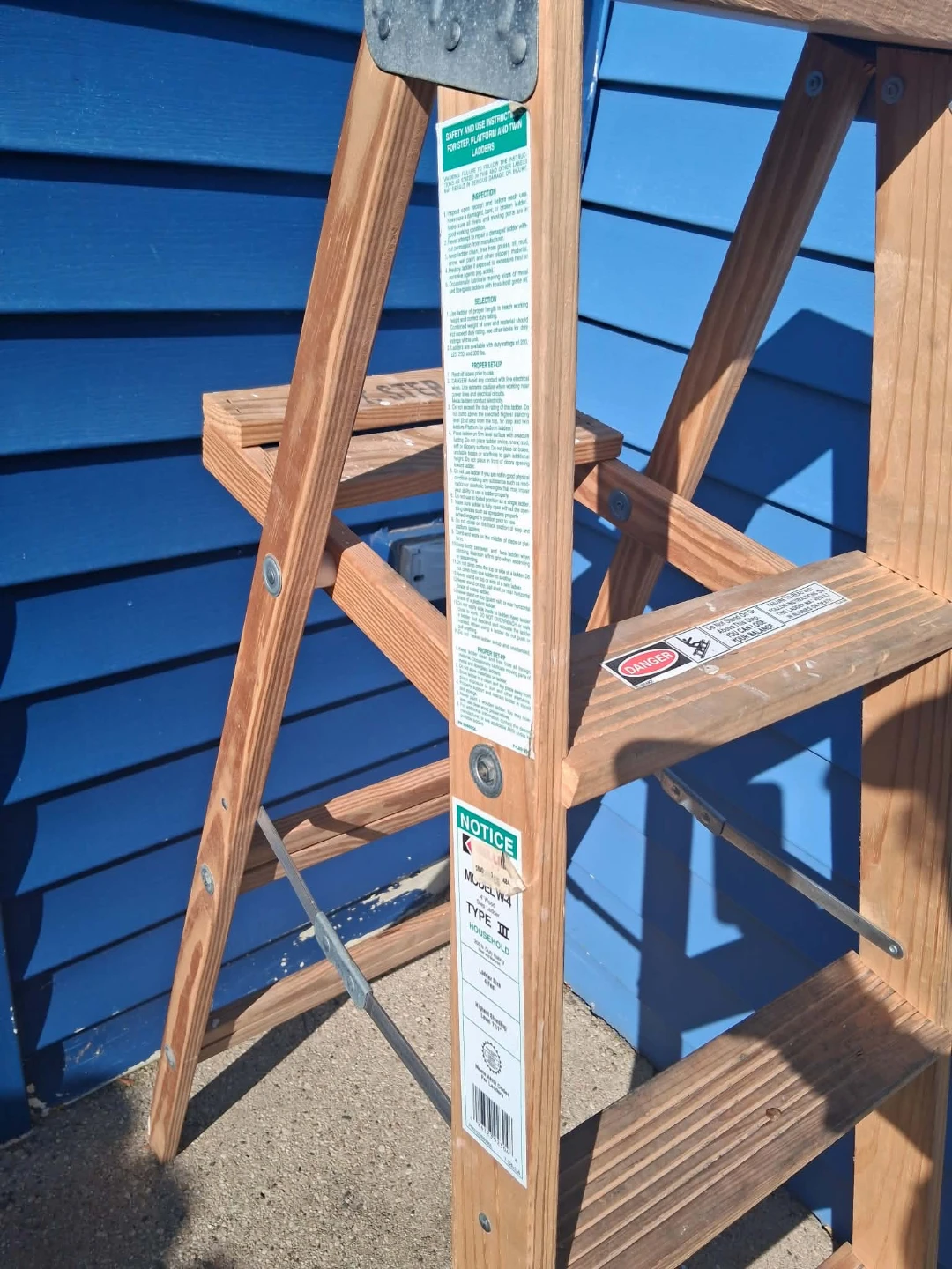 Keller 4 Foot Wood Step Ladder Model W-4 - photo 4