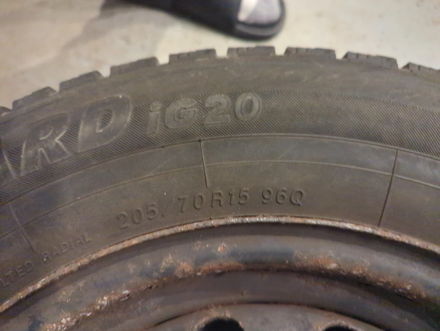 2 Yokohama iceGUARD iG20 Winter Tires with Rims - photo 2