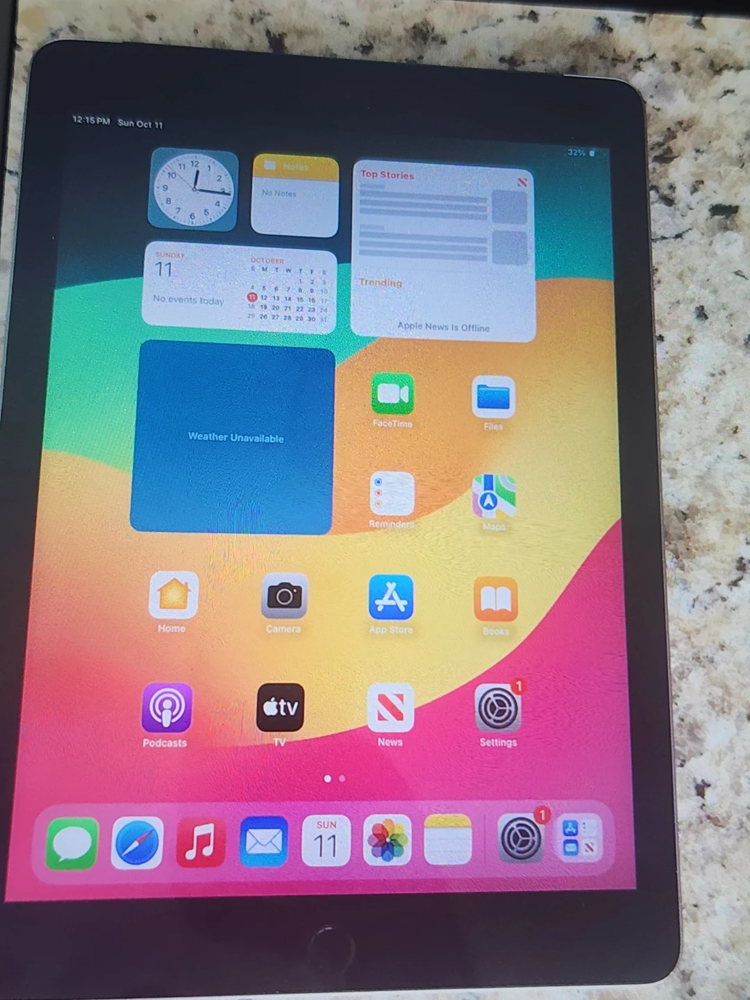 Apple iPad 6th Generation 32GB cellular