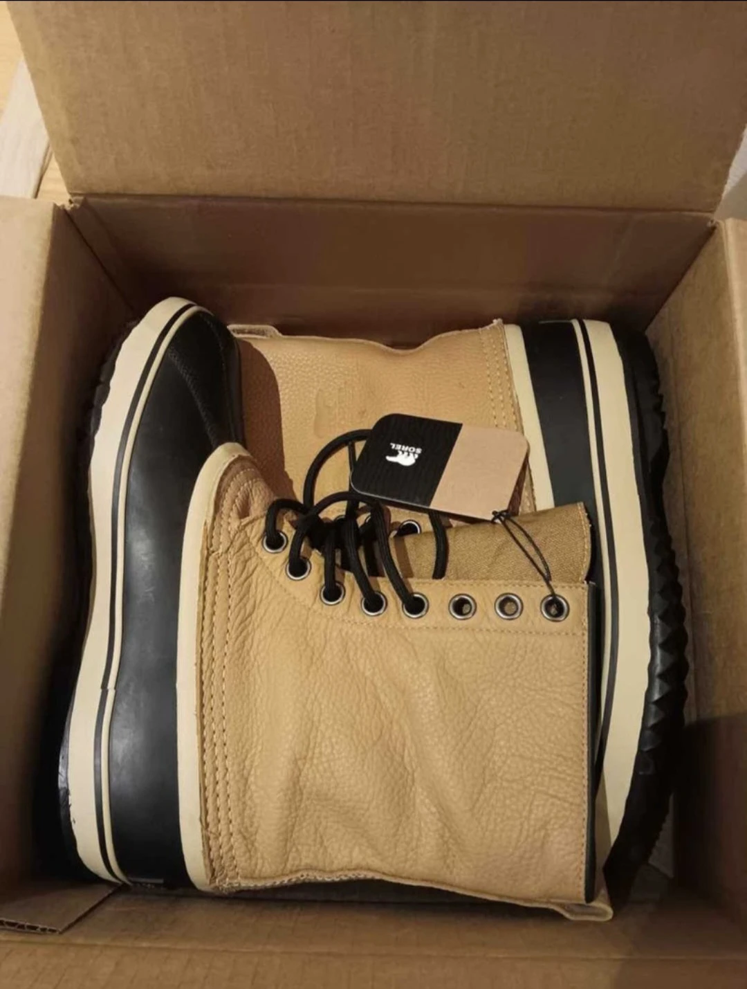 Bnwt 9 SOREL Men's Tan Waterproof Lace-Up Boots