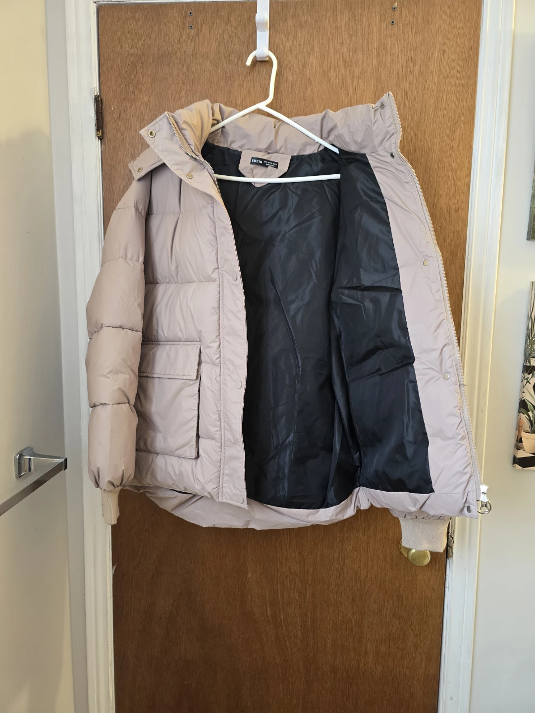 Brand New SHEIN Women’s Puffer Jacket – Beige – Size Large - photo 3