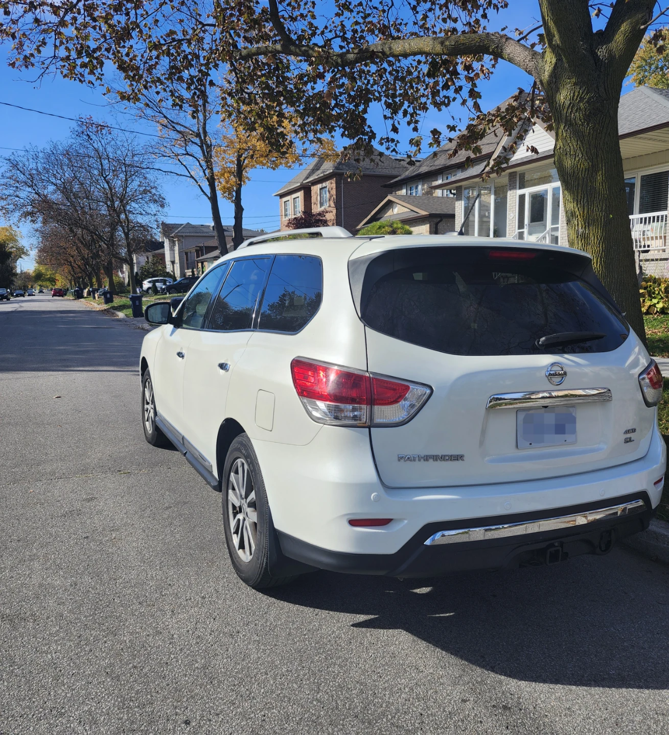 Nissan Pathfinder SL AWD - photo 2