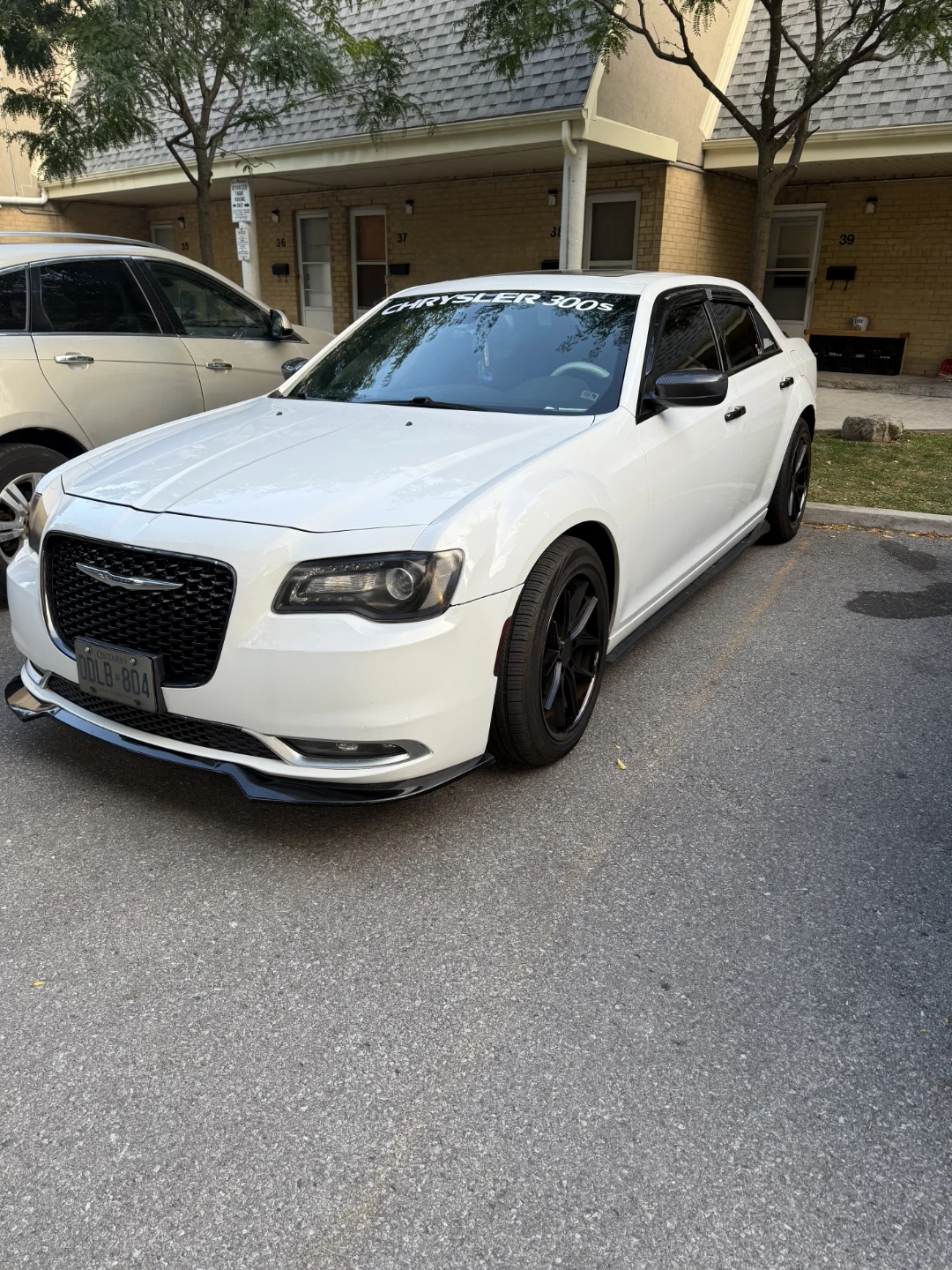 Chrysler 300S - photo 2