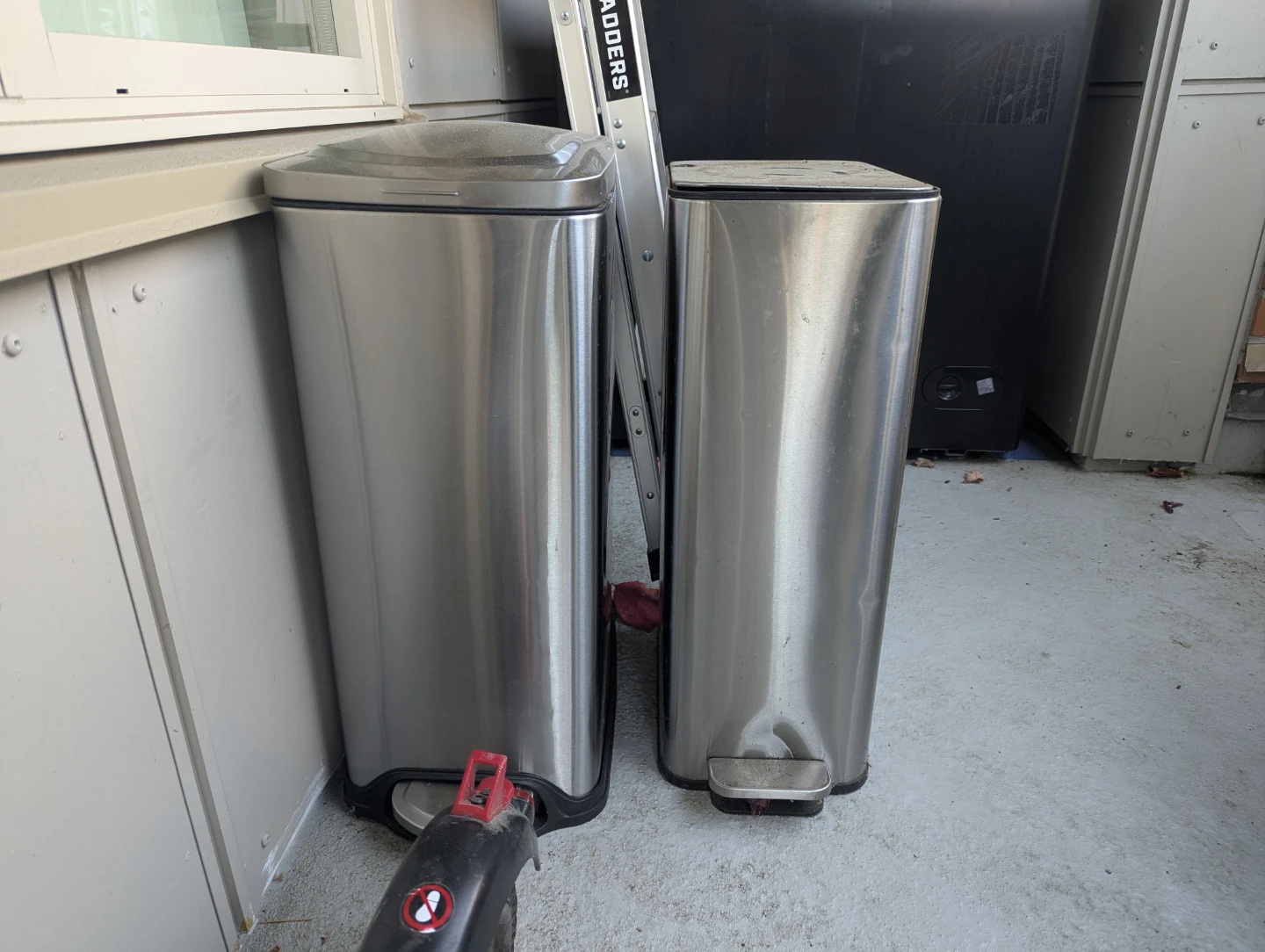 Stainless Steel Step Garbage Cans