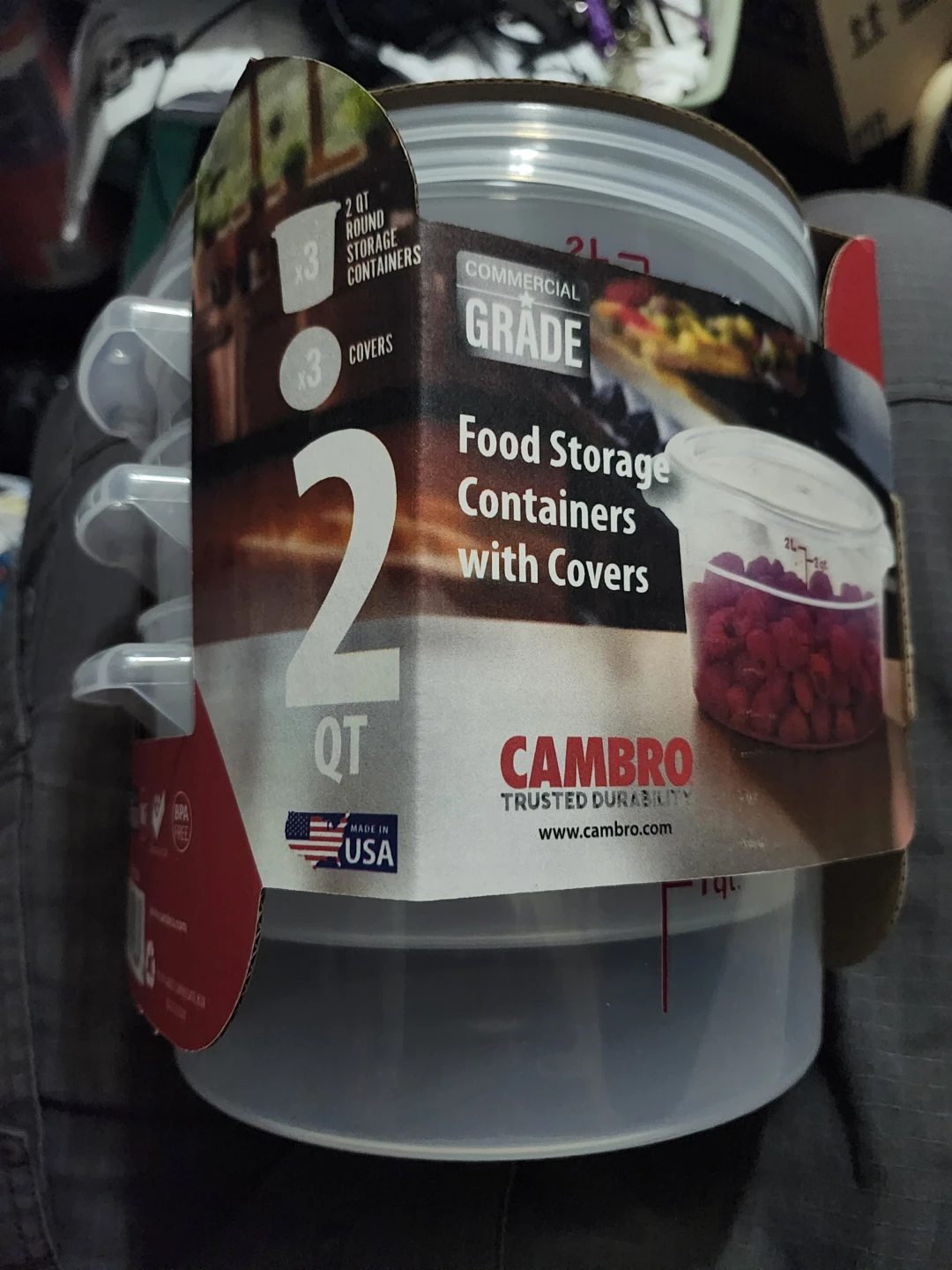 Cambro 2 Qt Round Food Storage Containers with Covers