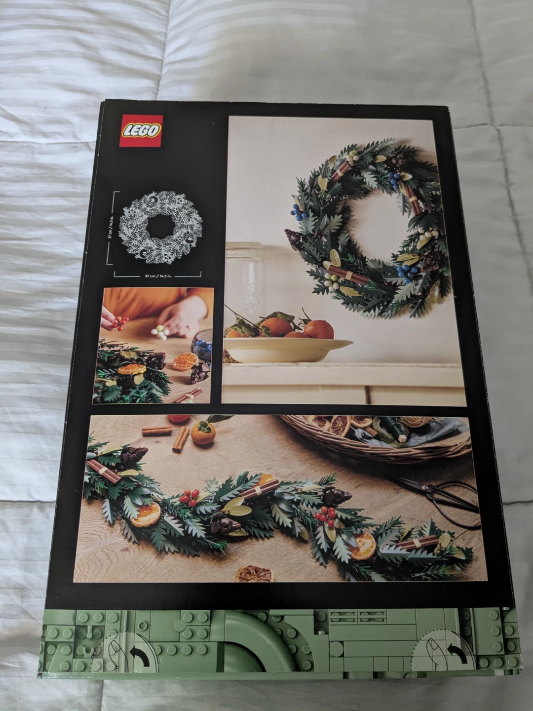 LEGO Icons Wreath 10340 - photo 2