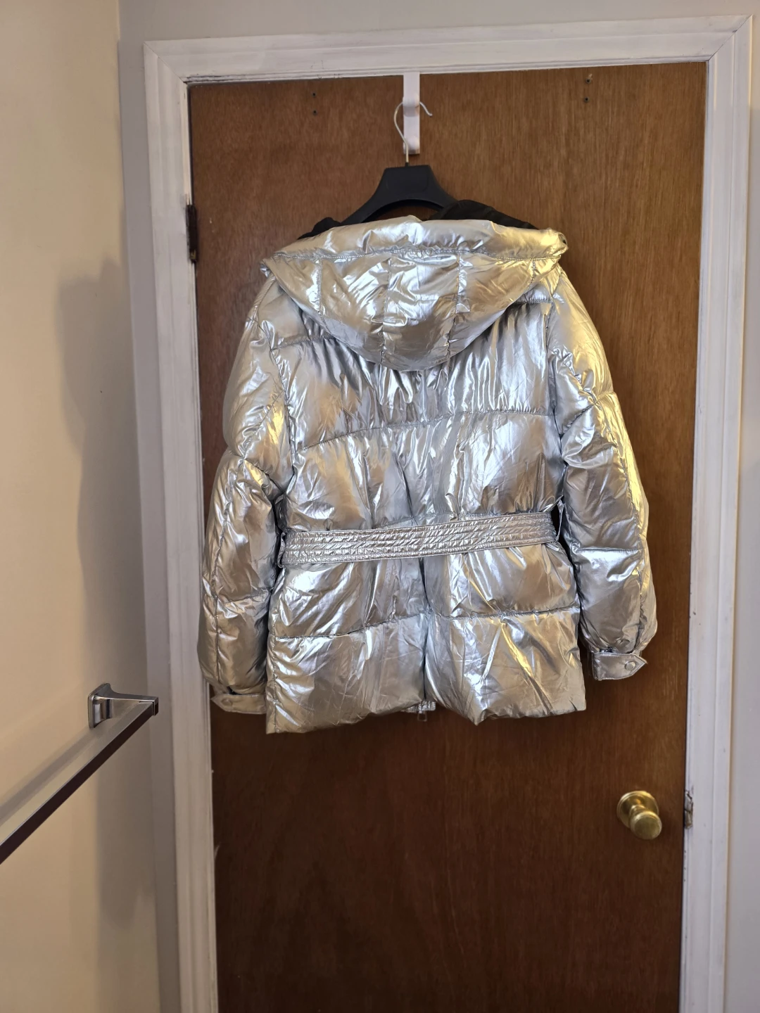 Bershka Silver Metallic Puffer Jacket – Size Medium - photo 3