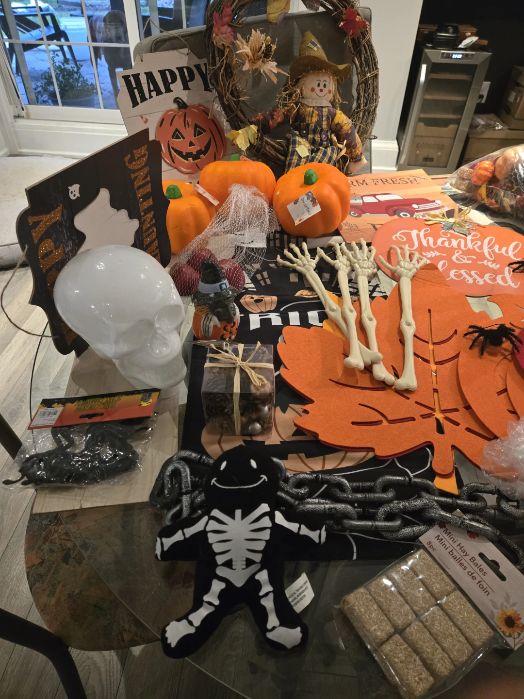 Assorted Halloween and Fall Decor Bundle - photo 2