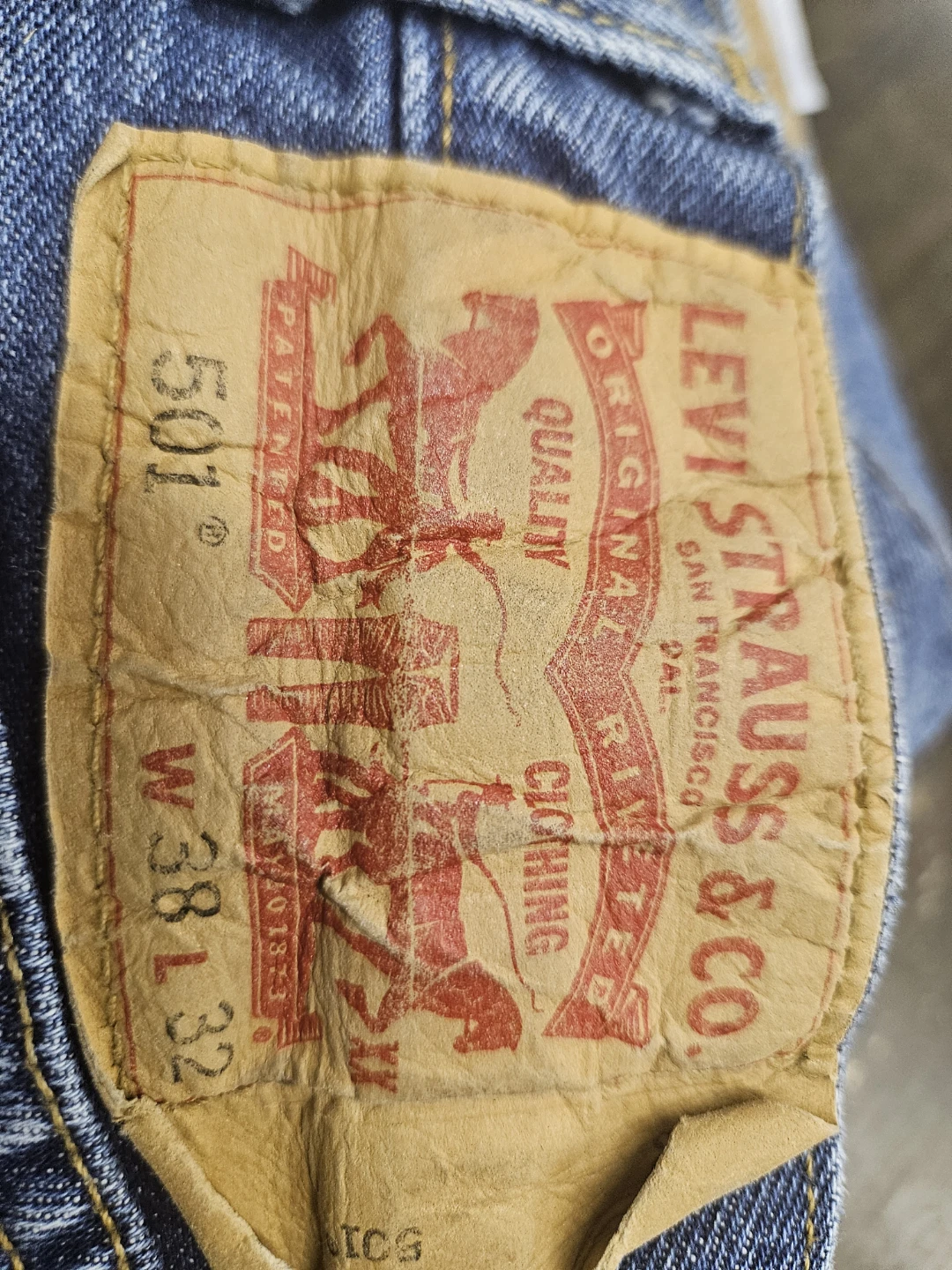 2, Levi's 501 Original Fit Jeans W38 L32 - photo 3