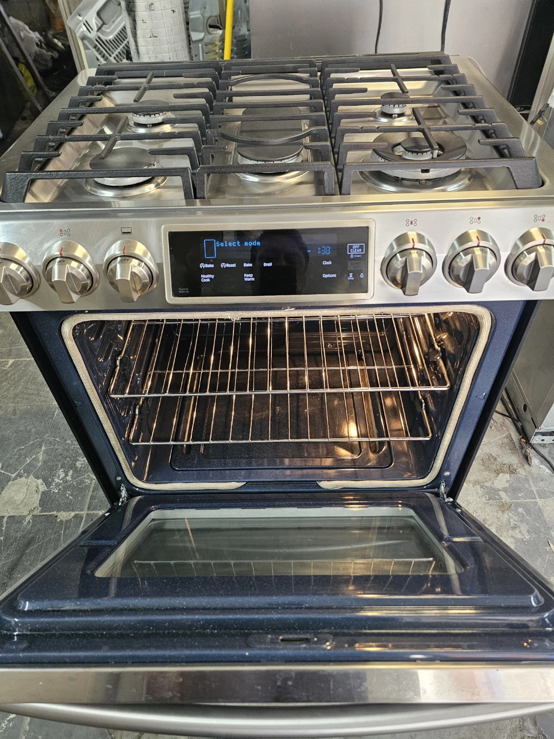 Samsung 30in Stainless Steel Gas Range - photo 2