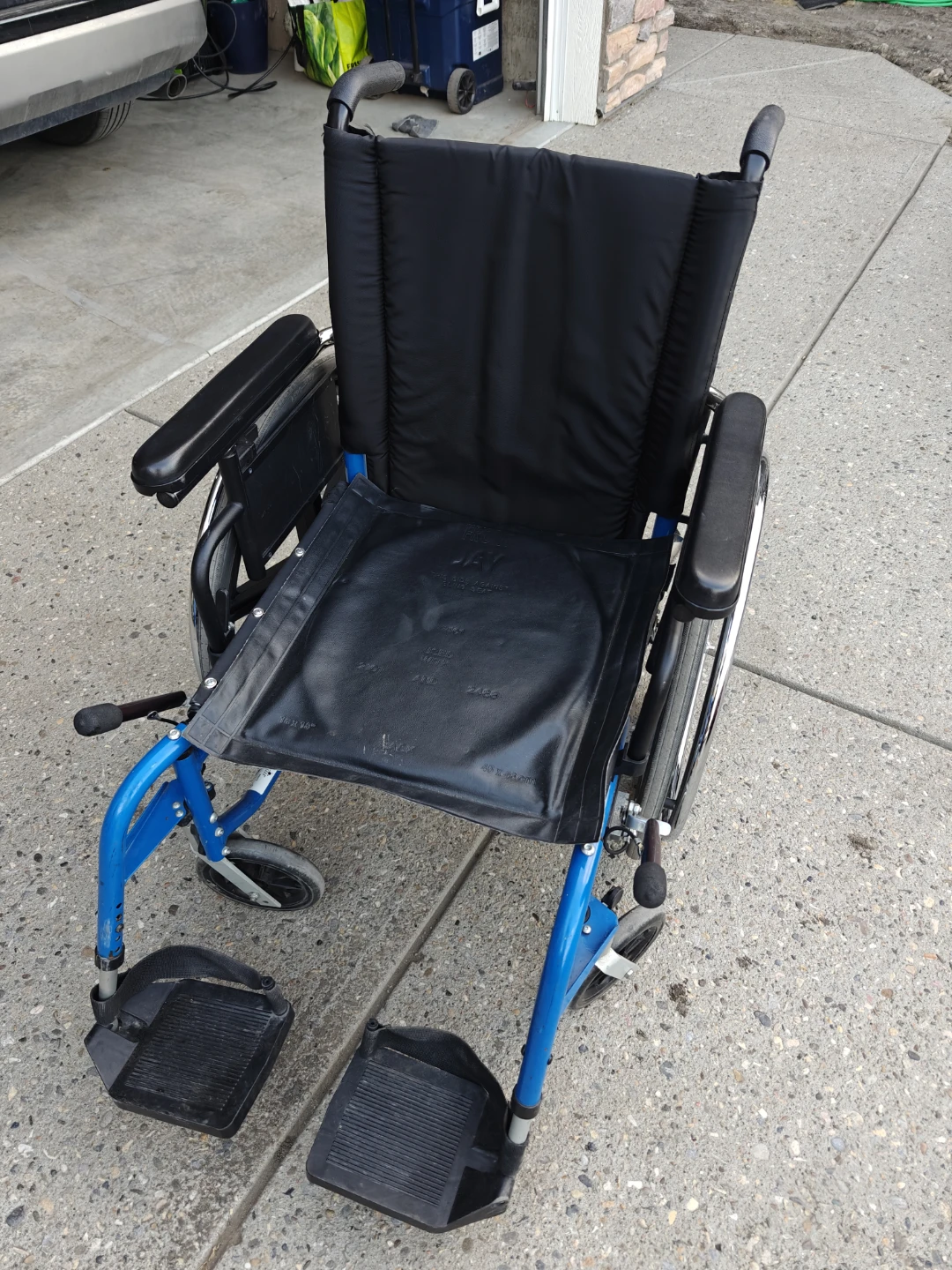 Breezy Wheelchair with Jay Cushion - photo 3