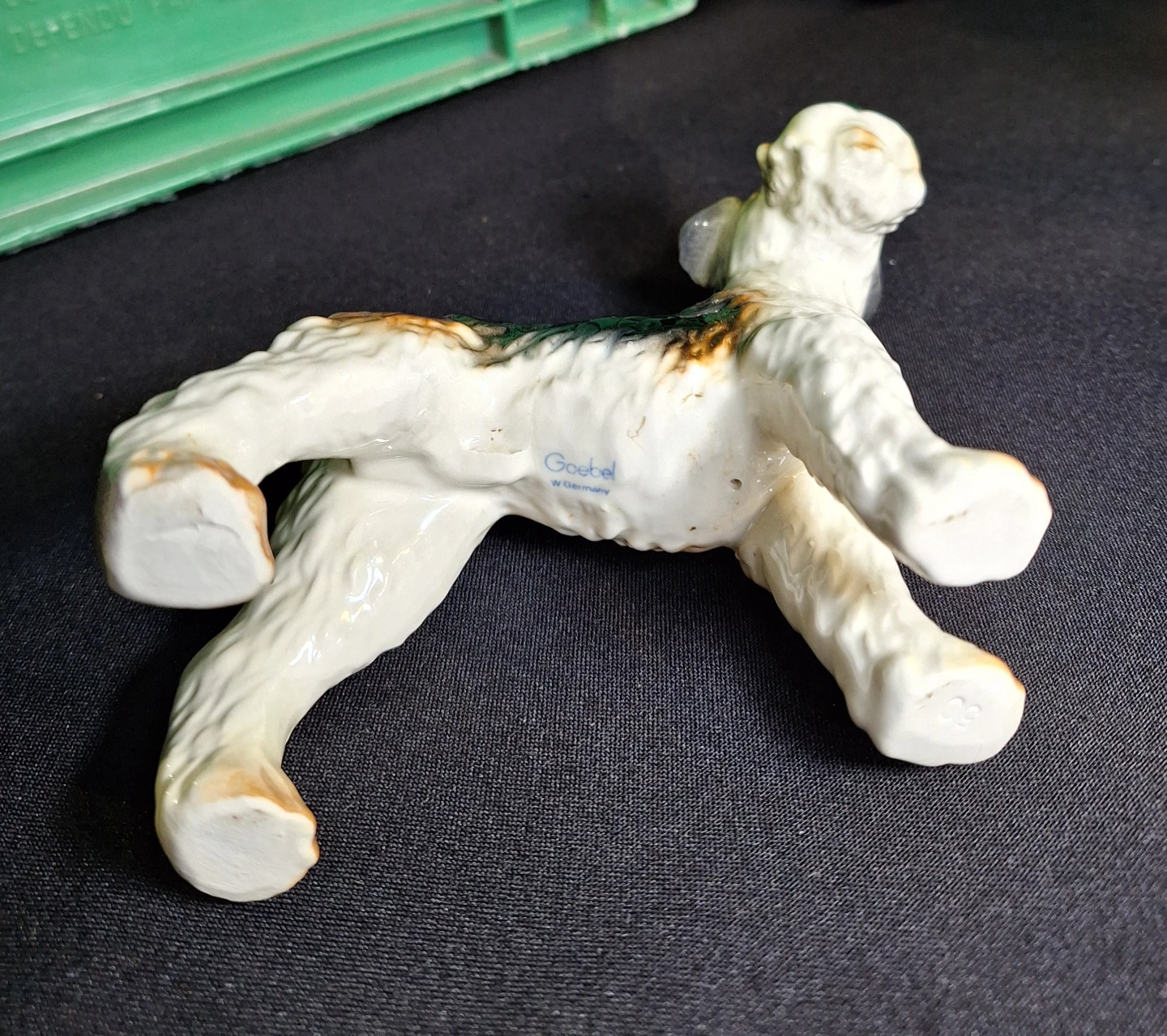 Vintage Goebel Porcelain Terrier Figurine (Kit Cat Club rescue) - photo 3
