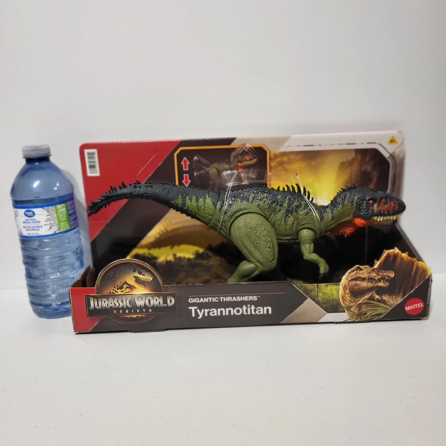 Jurassic World Gigantic Thrashers Tyrannotitan Toy - photo 3