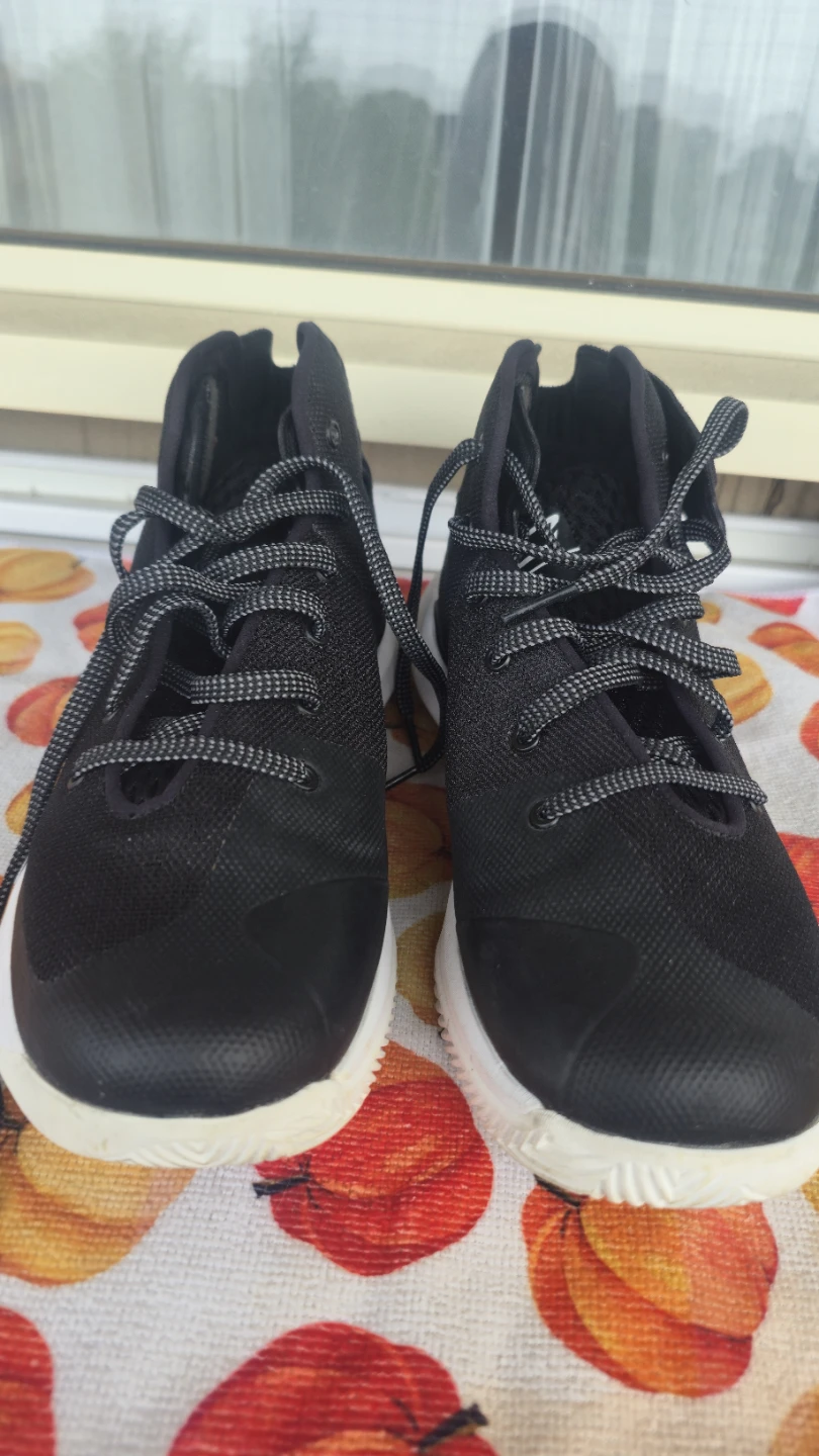 Under Armour Basketball Shoes Black