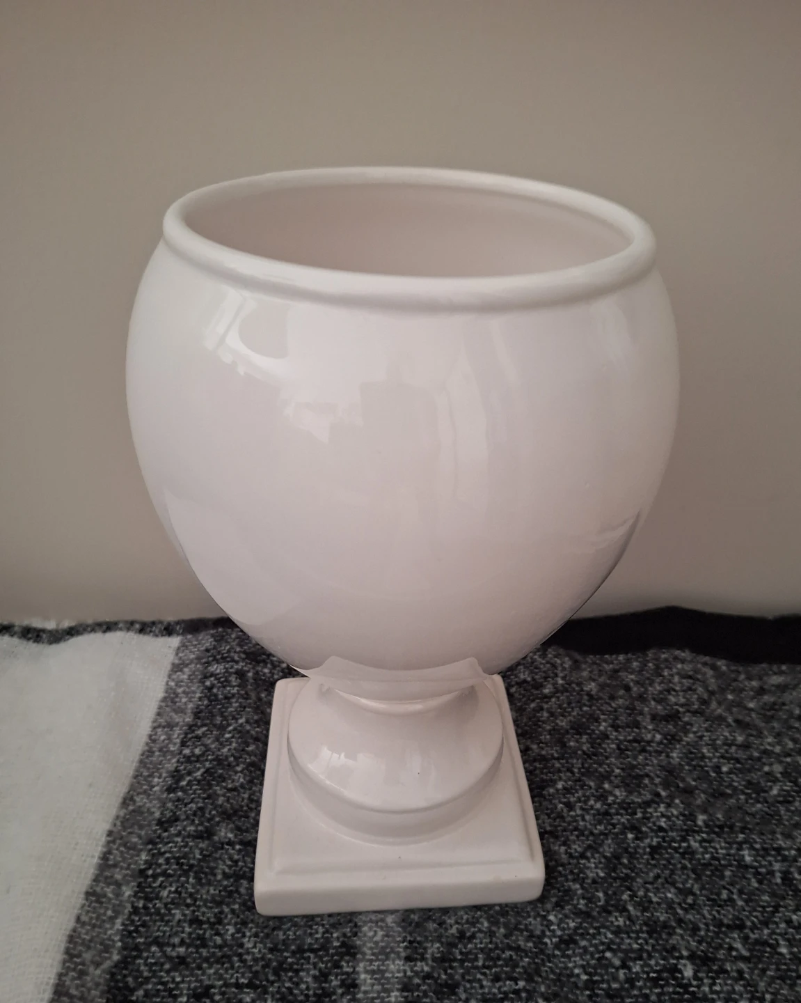 White Ceramic Decorative Jar - photo 2
