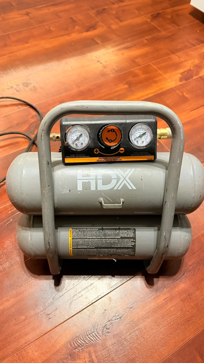 HDX 2-Gallon Air Compressor - photo 3