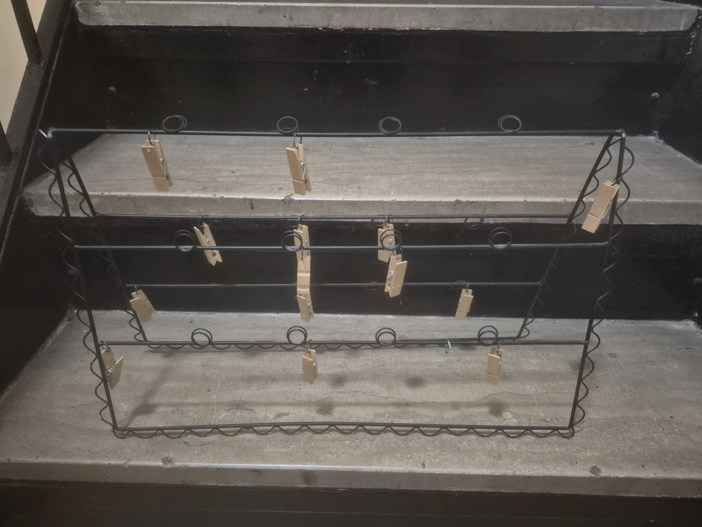 Metal Wire Photo Display Stand