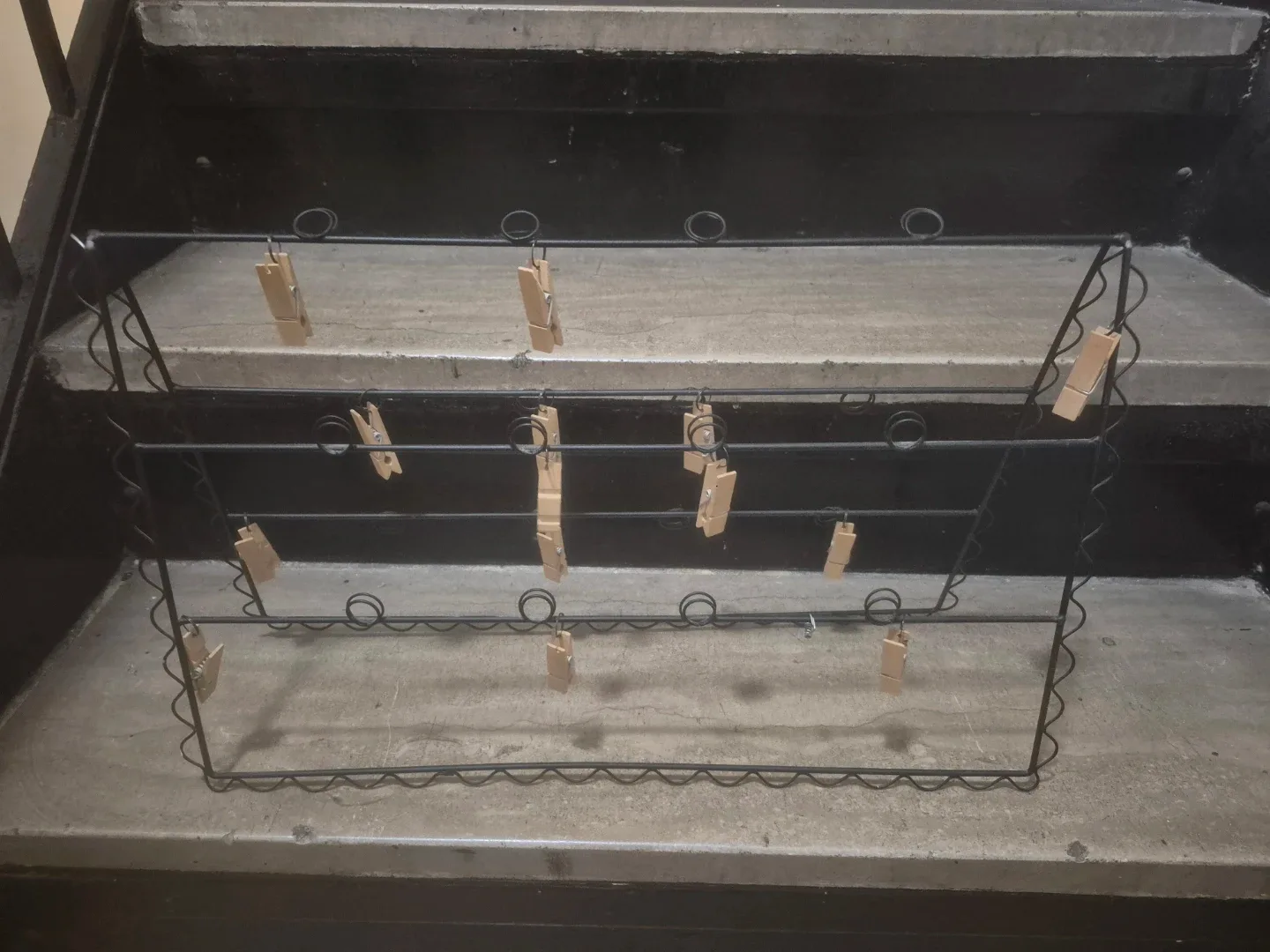 Metal Wire Photo Display Stand