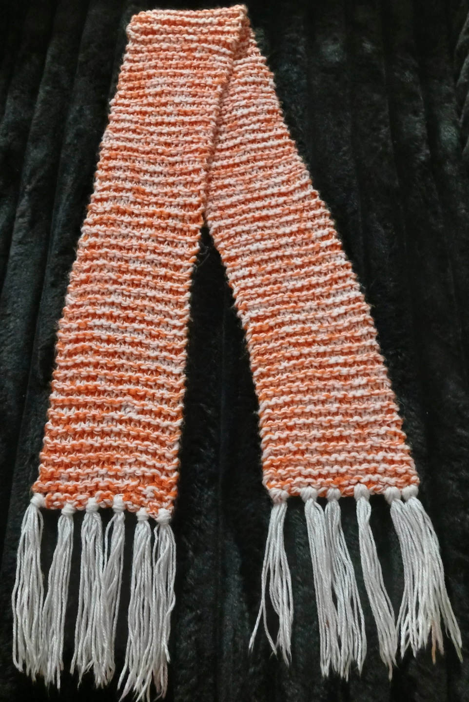 NEW Hand-knitted orange and white scarf with fringe - photo 2