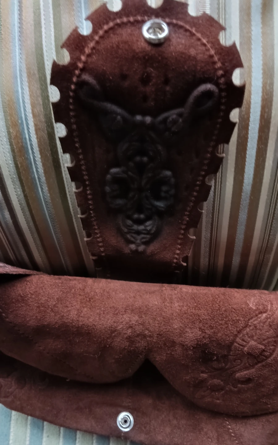 Vintage Boho Western Tooled Brown Suede Crossbody - photo 4