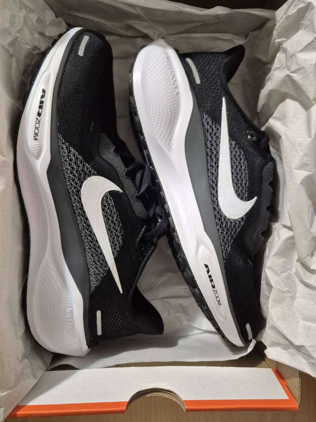 BNIB)Nike Size 7 Air Zoom Pegasus 41 Women's Running Shoes